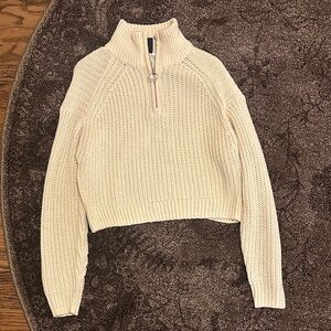 H&M slightly cropped knit half-zip sweater - Size S